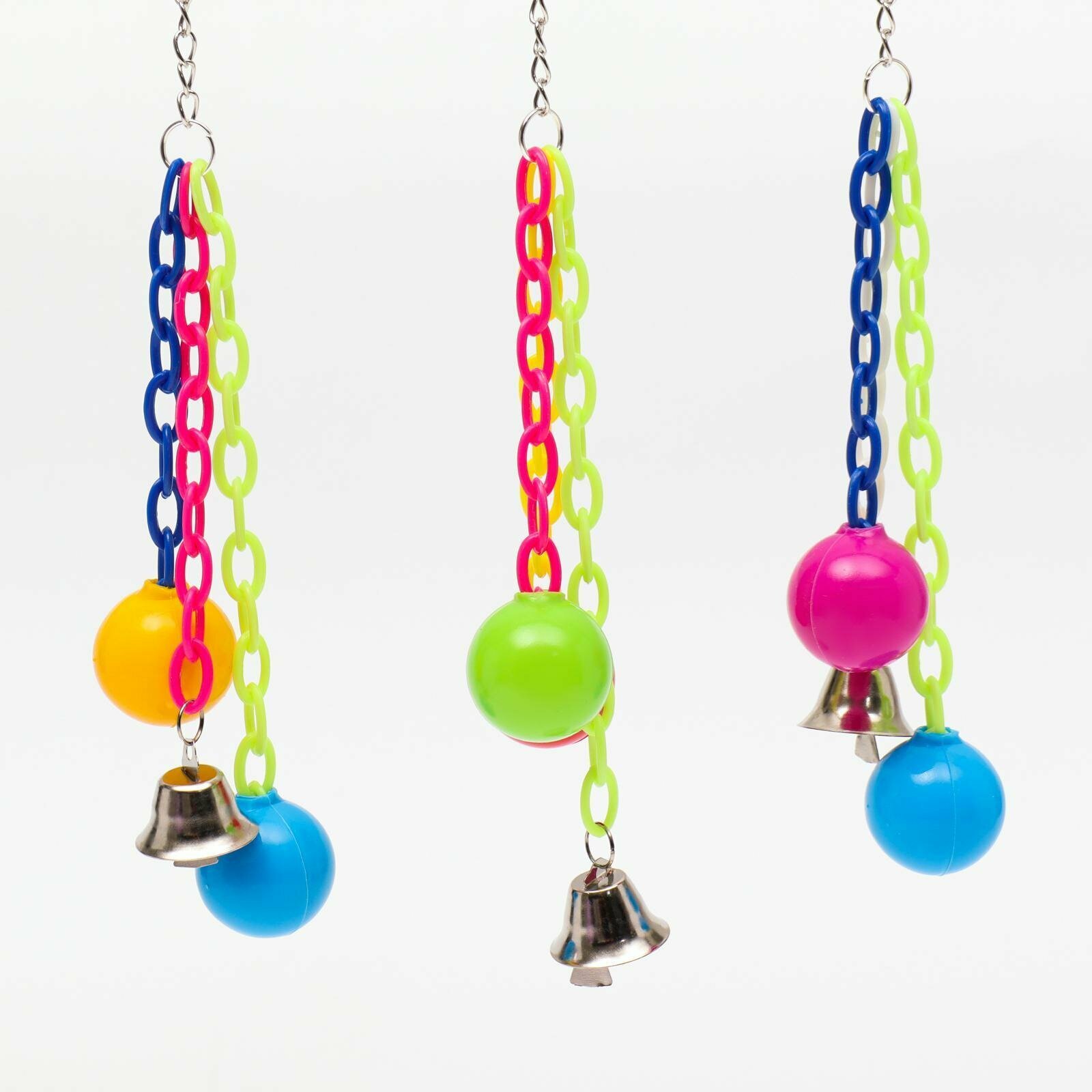Игрушка для птиц Sima Land "Погремушка" металл пластик микс цветов 1 шт.