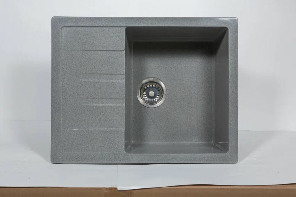 фото Каменная мойка врезная для кухни прямоугольная, глянцевая, с крылом, темно серый