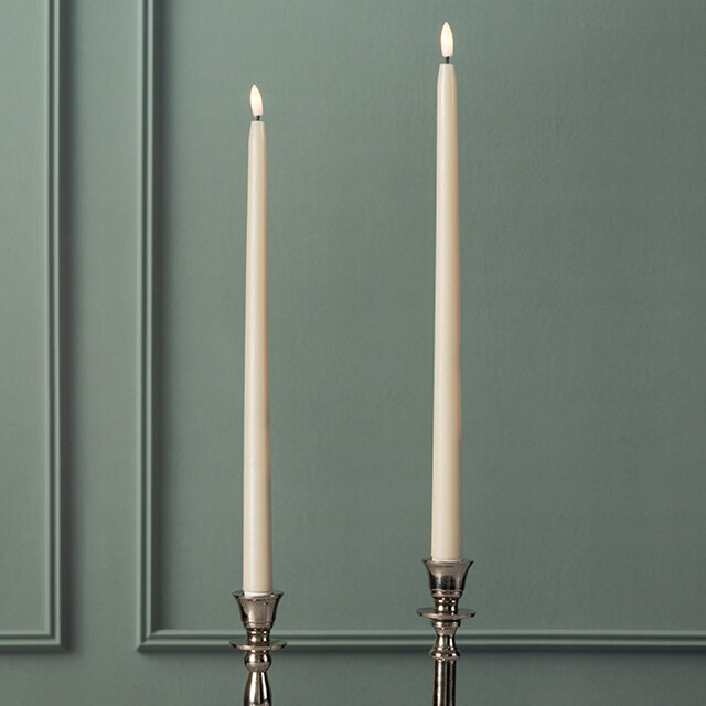 Столовая светодиодная свеча с имитацией пламени Romance 38 см слоновая кость  2 шт с пультом  таймер  на батарейках  Koopman  AWL100260