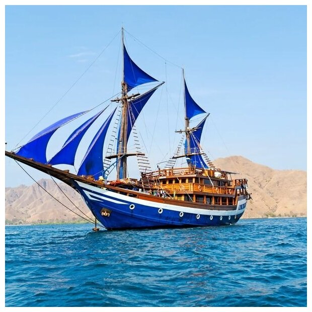 Постер на холсте Корабль с синими парусами (Ship with blue sails) 30см. x 30см.