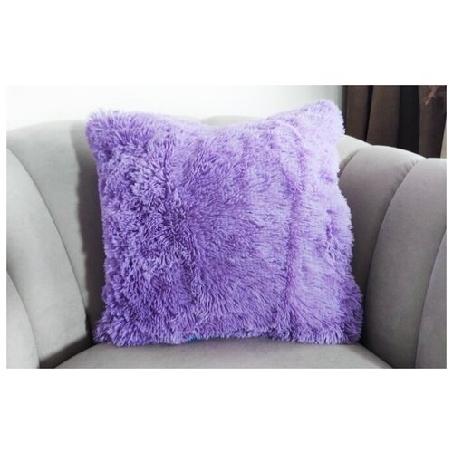 Декоративная меховая подушка 