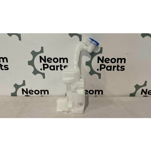 Бачок омывателя под два мотора VW Jetta 6 2010-2020