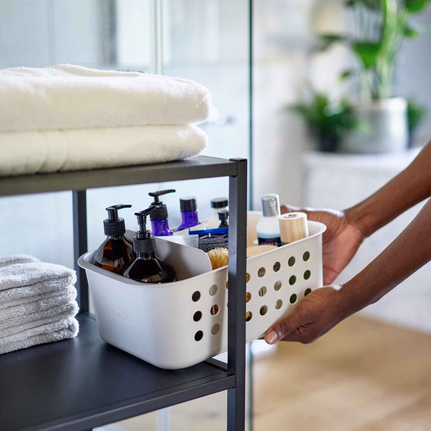 фото Большая корзина для хранения Joseph Joseph EasyStore, бежевая