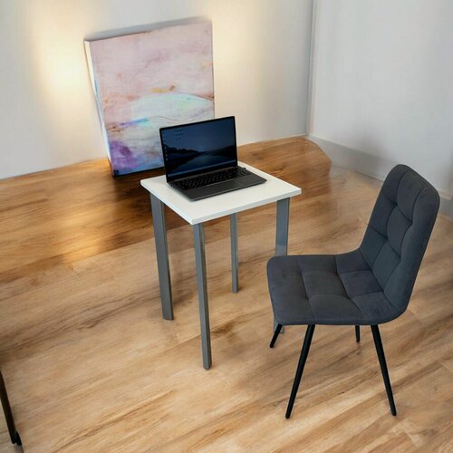 Изображение товара Игровой компьютерный стол/ цвет столешницы Белый, 60*50 см. Ножки серый хром