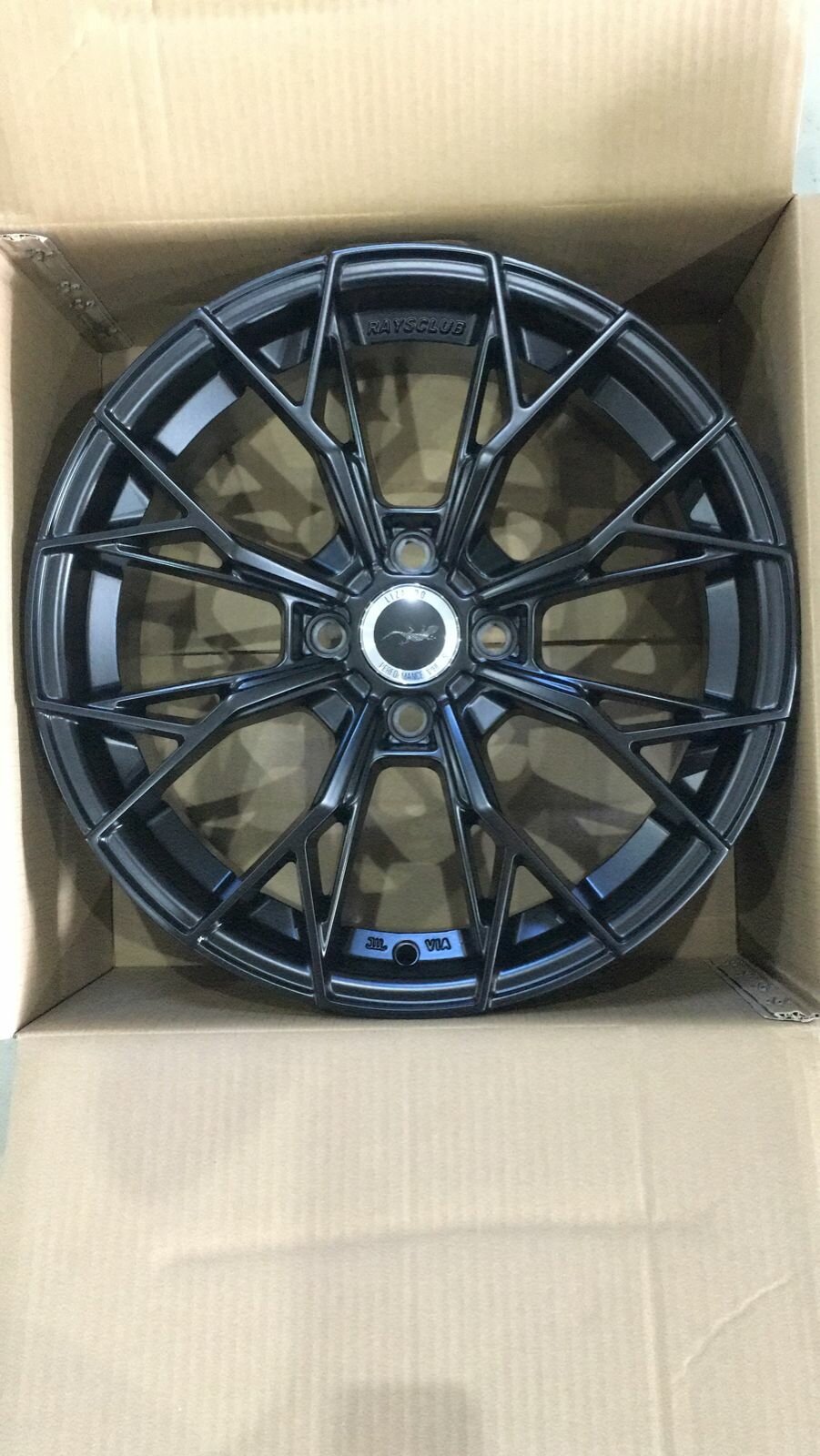 Литой диск Lizardo XH180 Avatar 16X7.0 4/100 ET40 D60.1_CB(черный матовый)
