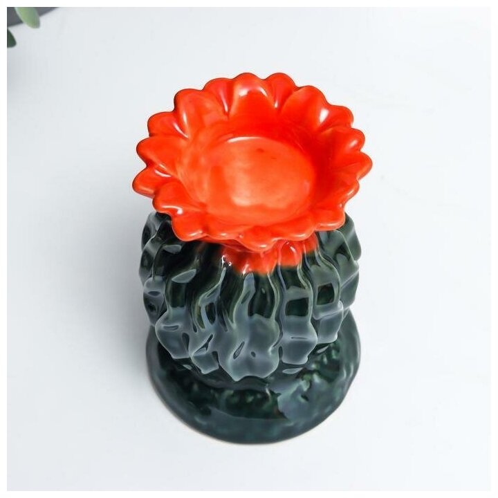 Подсвечник керамика на 1 свечу "Кактус с цветком" 11,5х8х8 см - фотография № 3