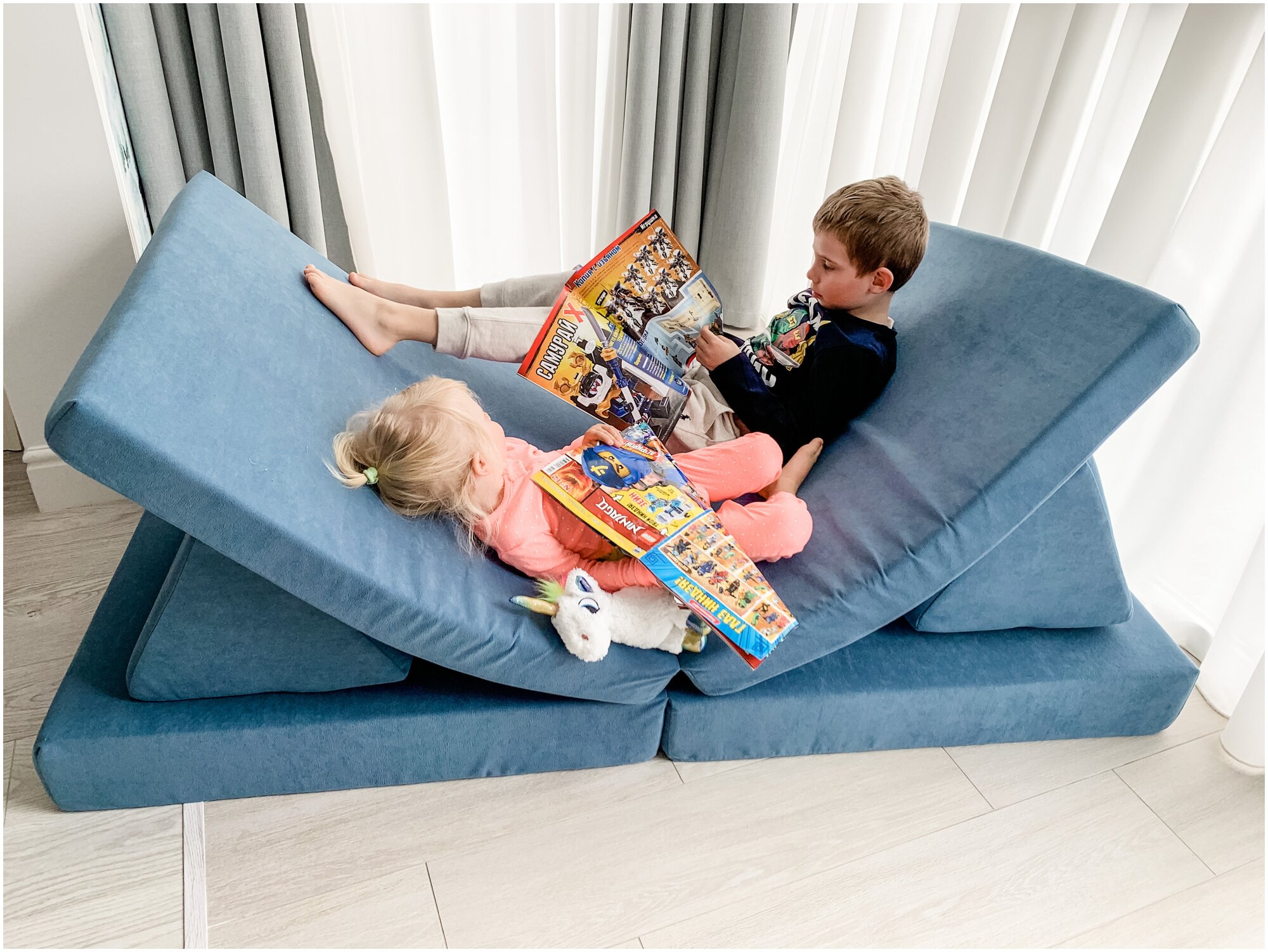 Детский диван-трансформер Playdivan Steel Blue, размер 172х86см, ткань велюр, бескаркасный игровой диванчик