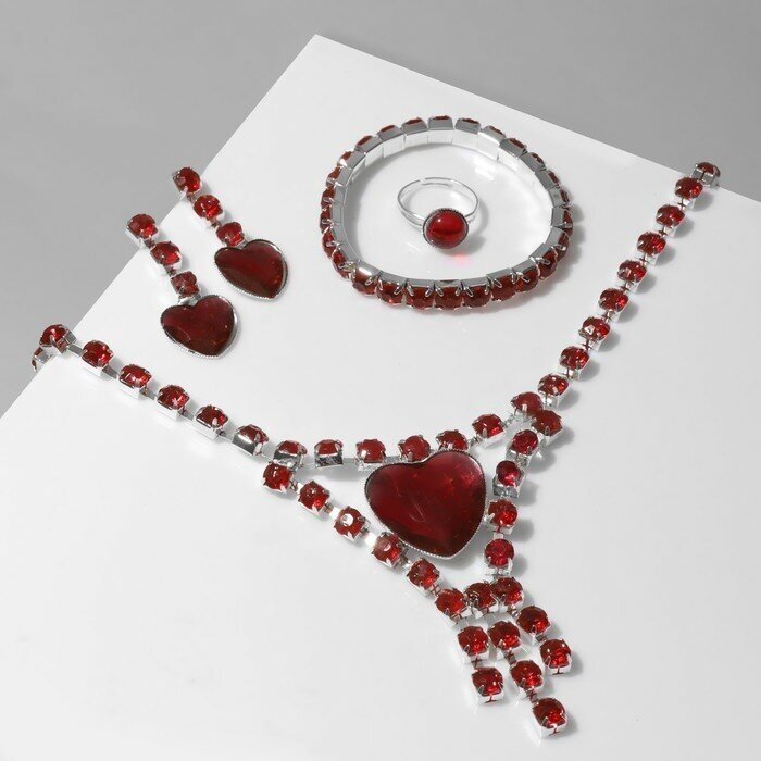 Набор 4 предмета: серьги колье браслет кольцо "Сердце" в кругах цвет красный в серебре