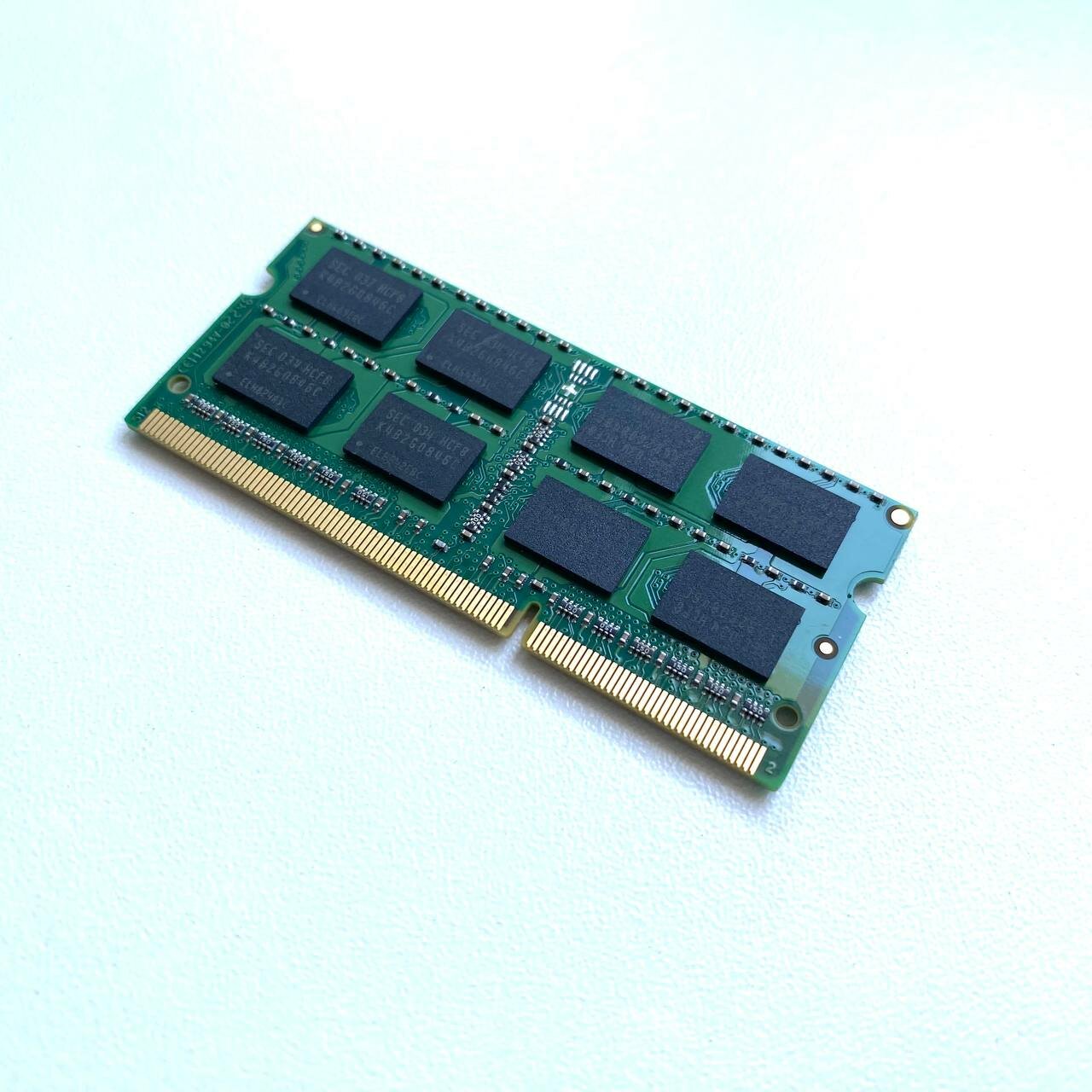 Оперативная память SODIMM Samsung DDR3 4GB 800Мгц 2Rx8 PC3-8500S для ноутбука — фото 6