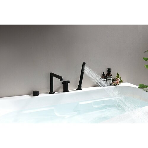 19133 Смеситель на борт ванны 4-отв хром GANZER 24007₽