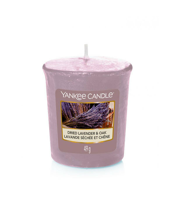 Аромасвеча для подсвечника Yankee Candle Садовая лаванда 49 г - фото №1