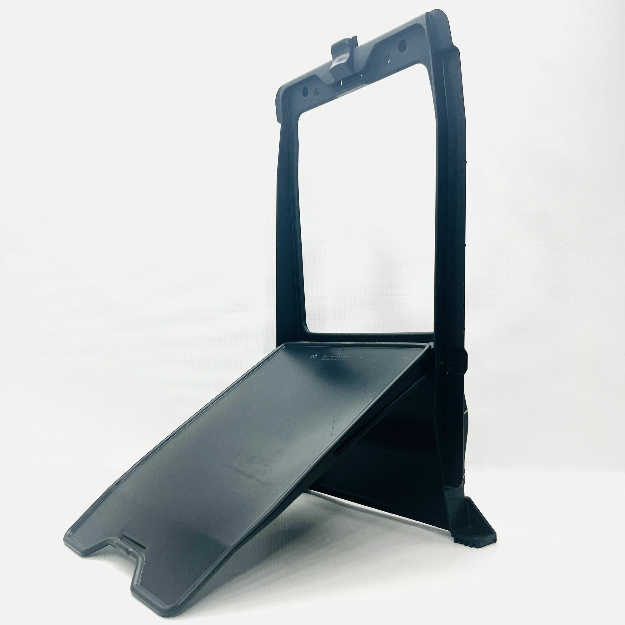 Опора подлокотника заднего сиденья в сборе для Lada Priora / ВАЗ 2170-2172, 2110-2112