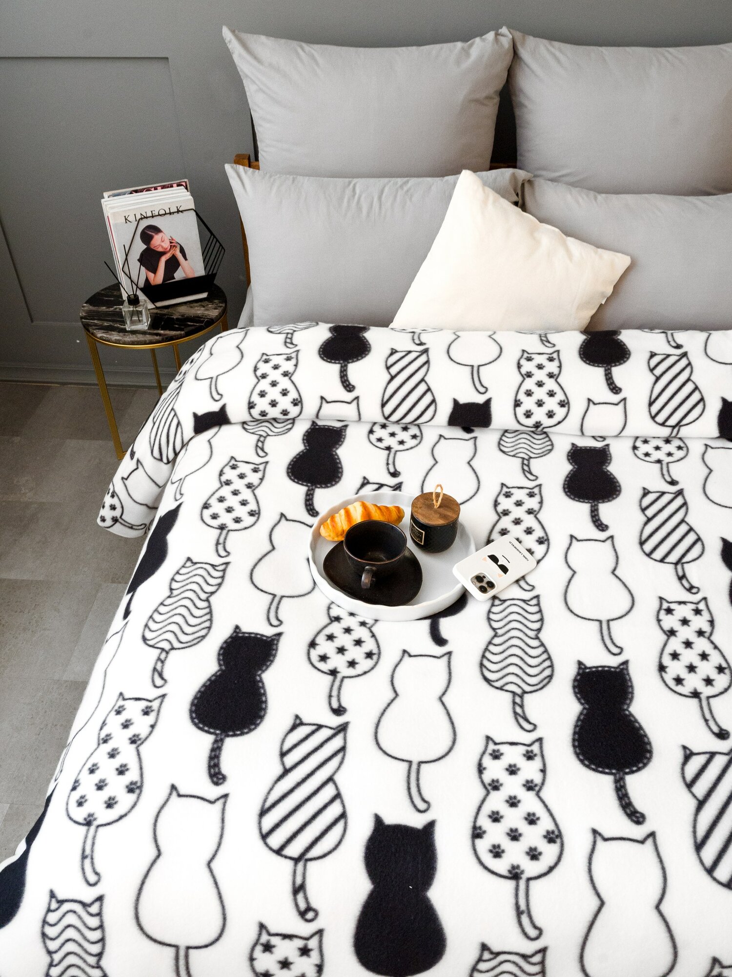 Плед 150х200 флисовый Павлина Черно-белые коты — фото 1