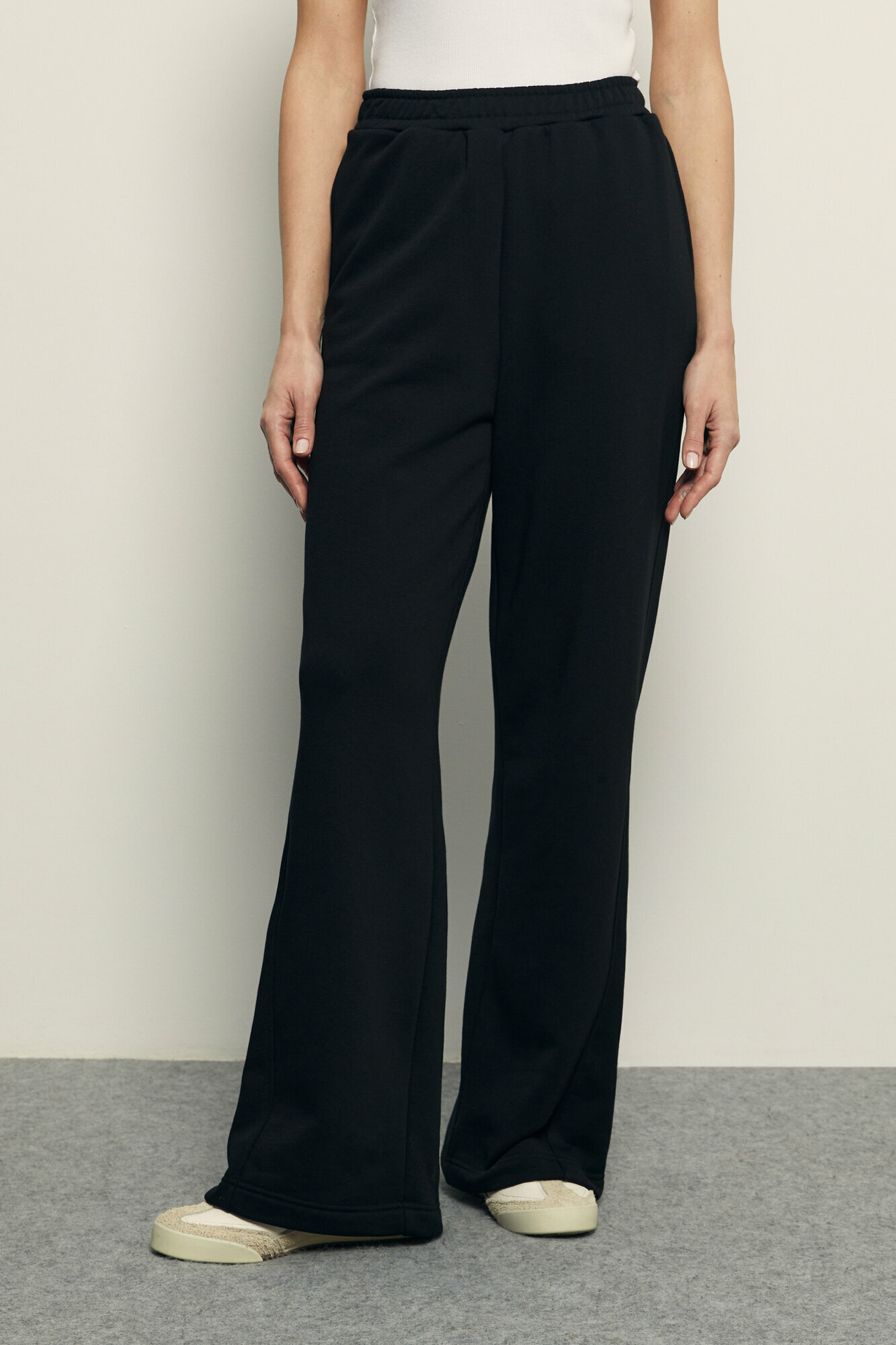 Брюки FINN FLARE спортивные трикотажные размер 2XL(176-104-110) черный