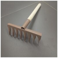 Грабли 8-МИ зубые витые с деревянной ручкой (24 см)