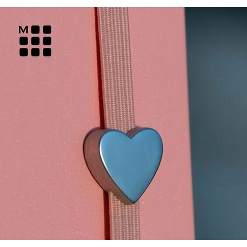 Шильдик-знак сердце Moleskine HEART на резинку блокнота матовое серебро 807₽