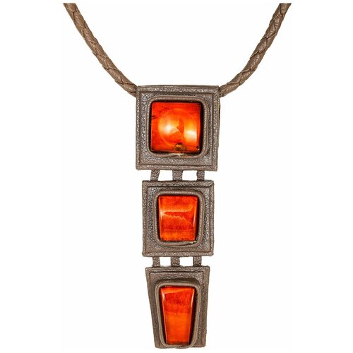 фото Amberholl необычное кожаное колье-подвеска со вставкой из янтаря «амазонка»