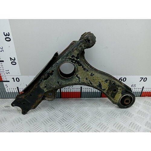 Рычаг передний правый Volkswagen Passat 3 357407151 арт2062309 4170₽