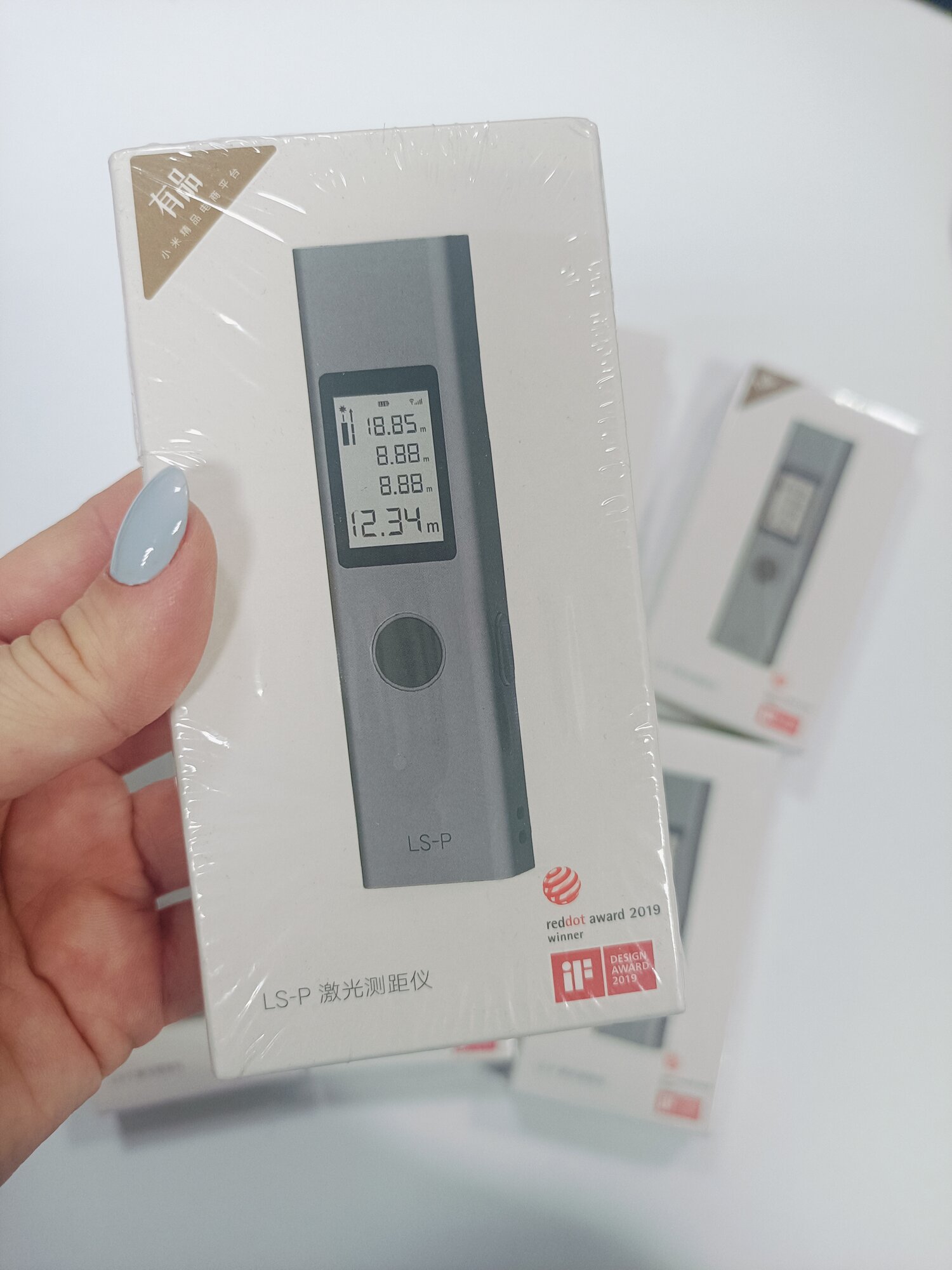 Измерительные Инструменты Xiaomi Лазерный дальномер Xiaomi 40 метров Duka LS-P Серый, на кнопках , Гарантия 6 мес