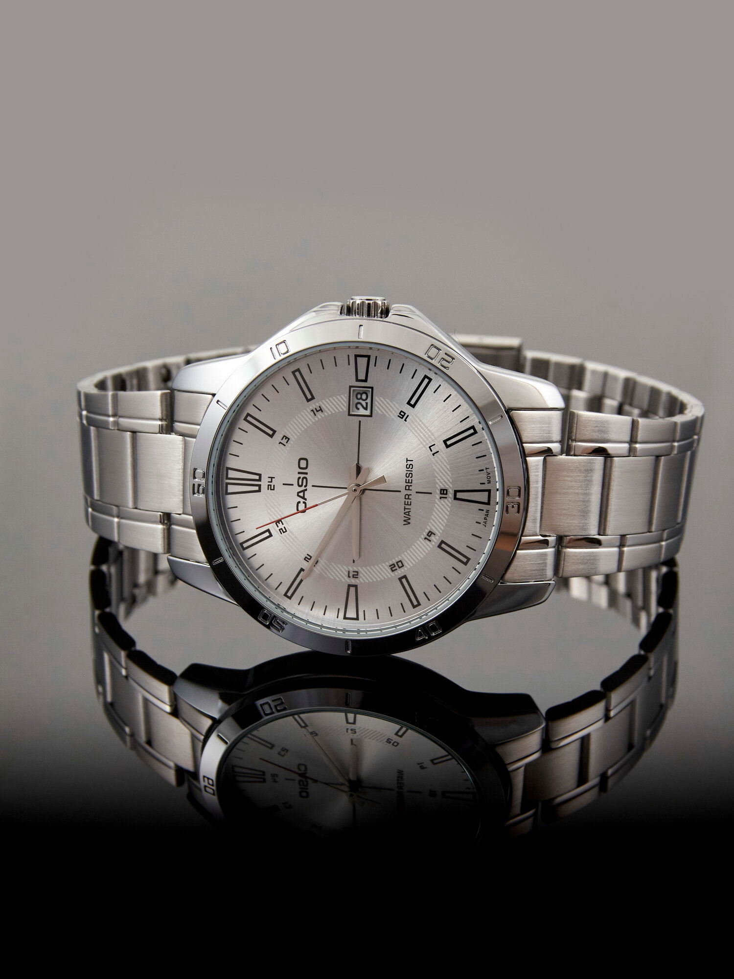 Наручные часы CASIO, серебристый