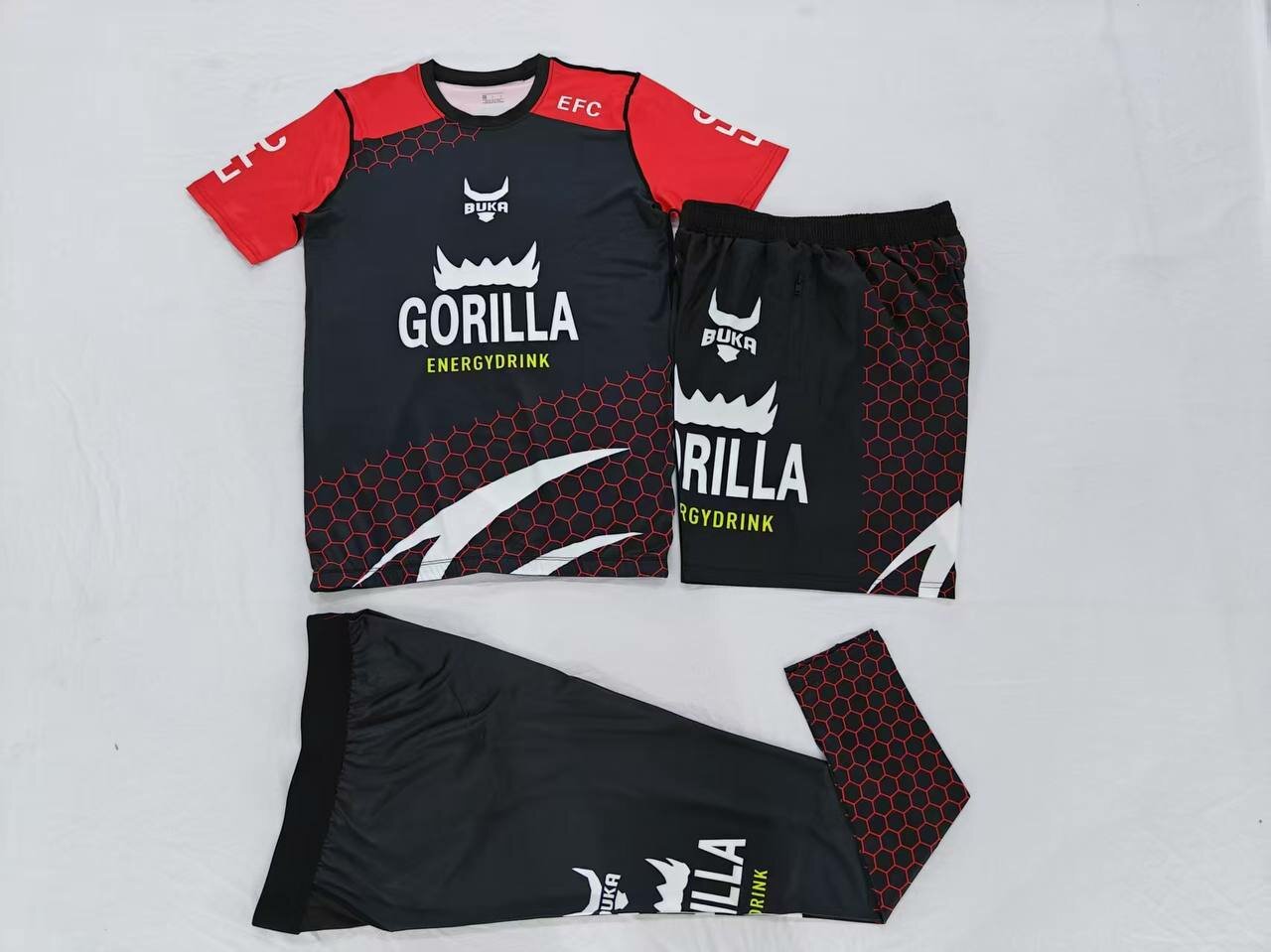 Костюм спортивный