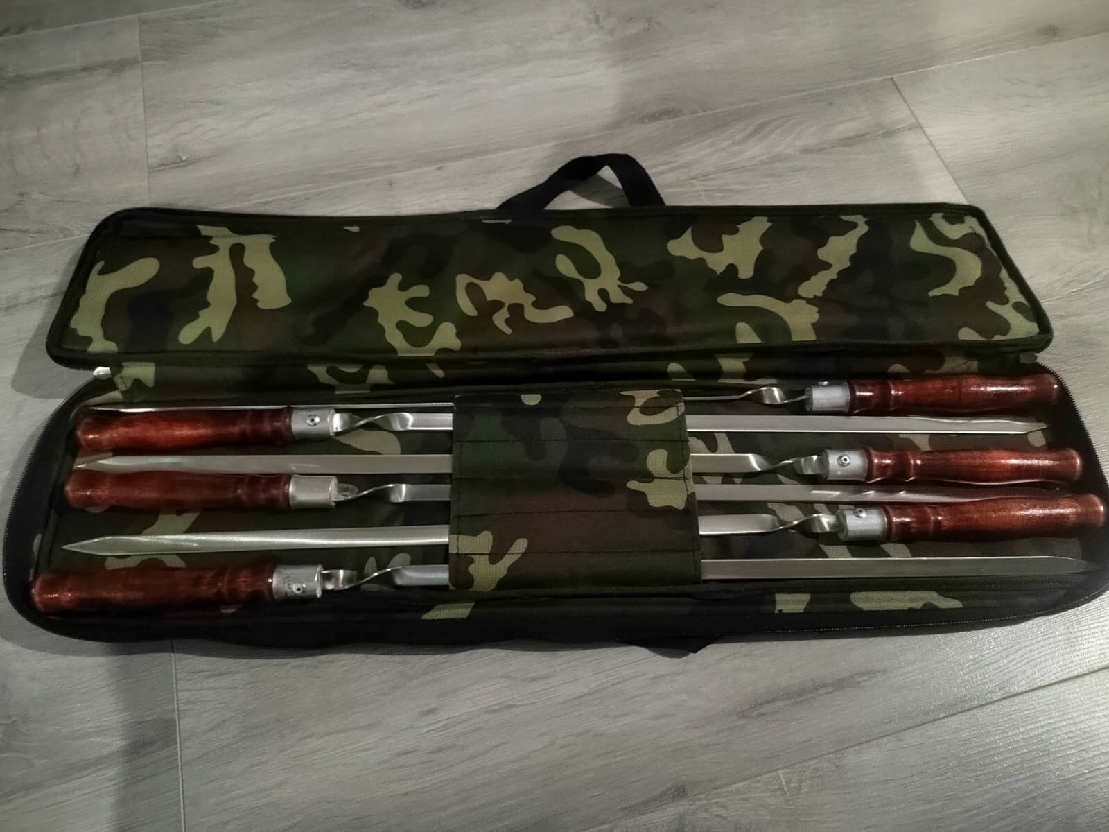 Подарочные шампура в чехле на молнии 6 штук