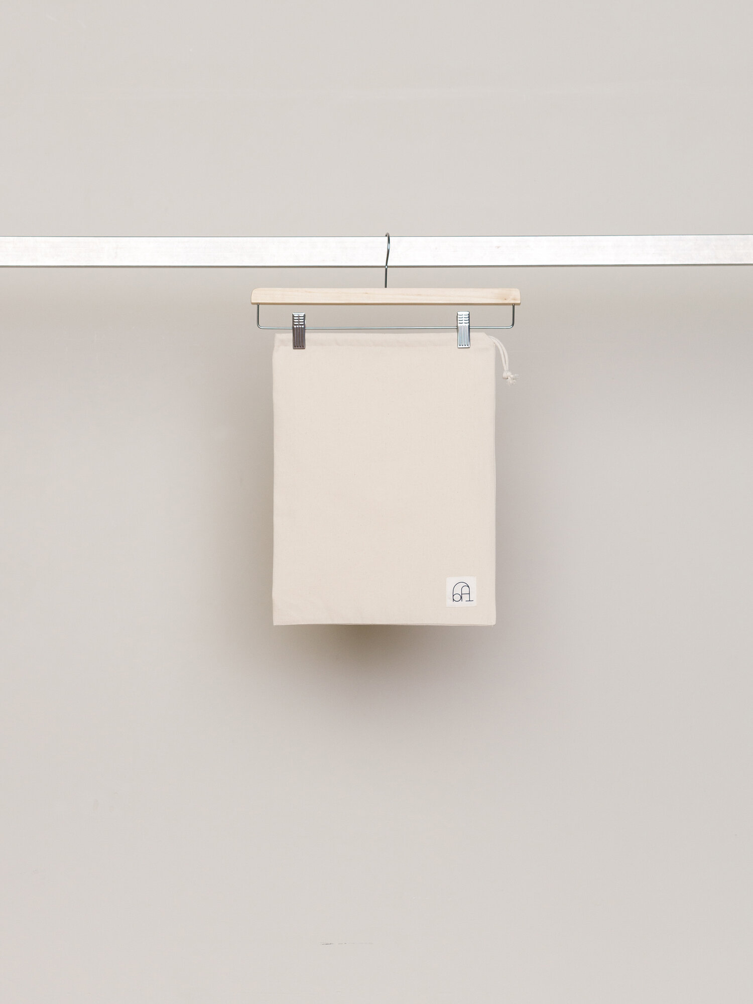 Мешочек для хранения вещей обуви белья и мелочей бежевый хлопок 30х40 см | Бюро порядка