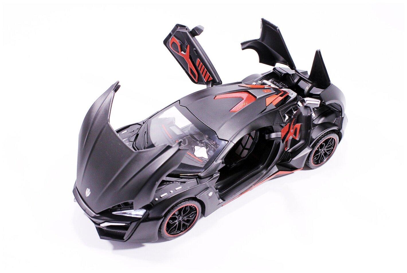 W Motors Lykan Hypersport салон