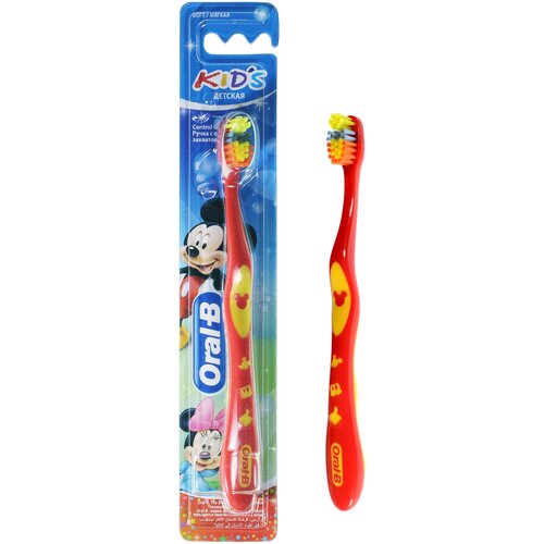 Купить Орал-Би Кидс / Oral-B Kids - Зубная щетка детская от 2 до 4 лет, мягкая, красный, Зубные щетки