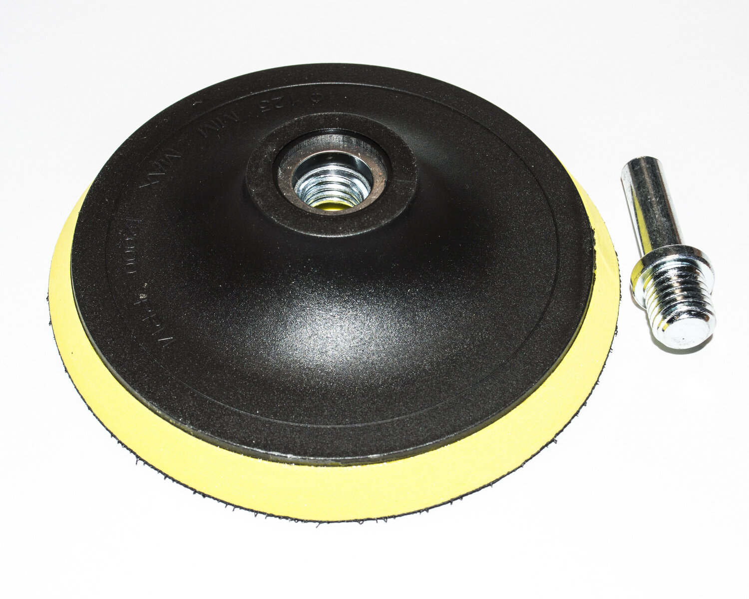 Тарелка опорная с липучкой для УШМ (болгарки), диаметр 125 мм, толщина 10 мм, с переходником под дрель (хвостовик цилиндрический 10 мм)
