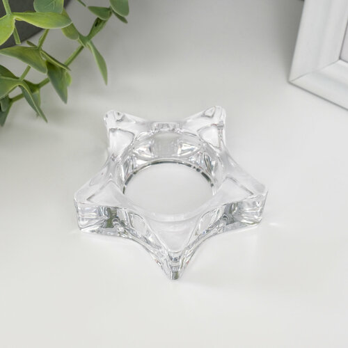 бесцветный, прозрачный