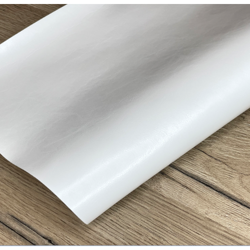 Переплетный кожзам Италия глянцевый цвет белый отрез 3550 см 480₽