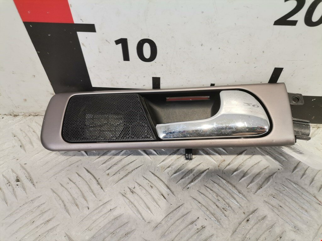 Ручка двери внутренняя задняя правая Audi A6 C5 4B0839020 арт. 1505265