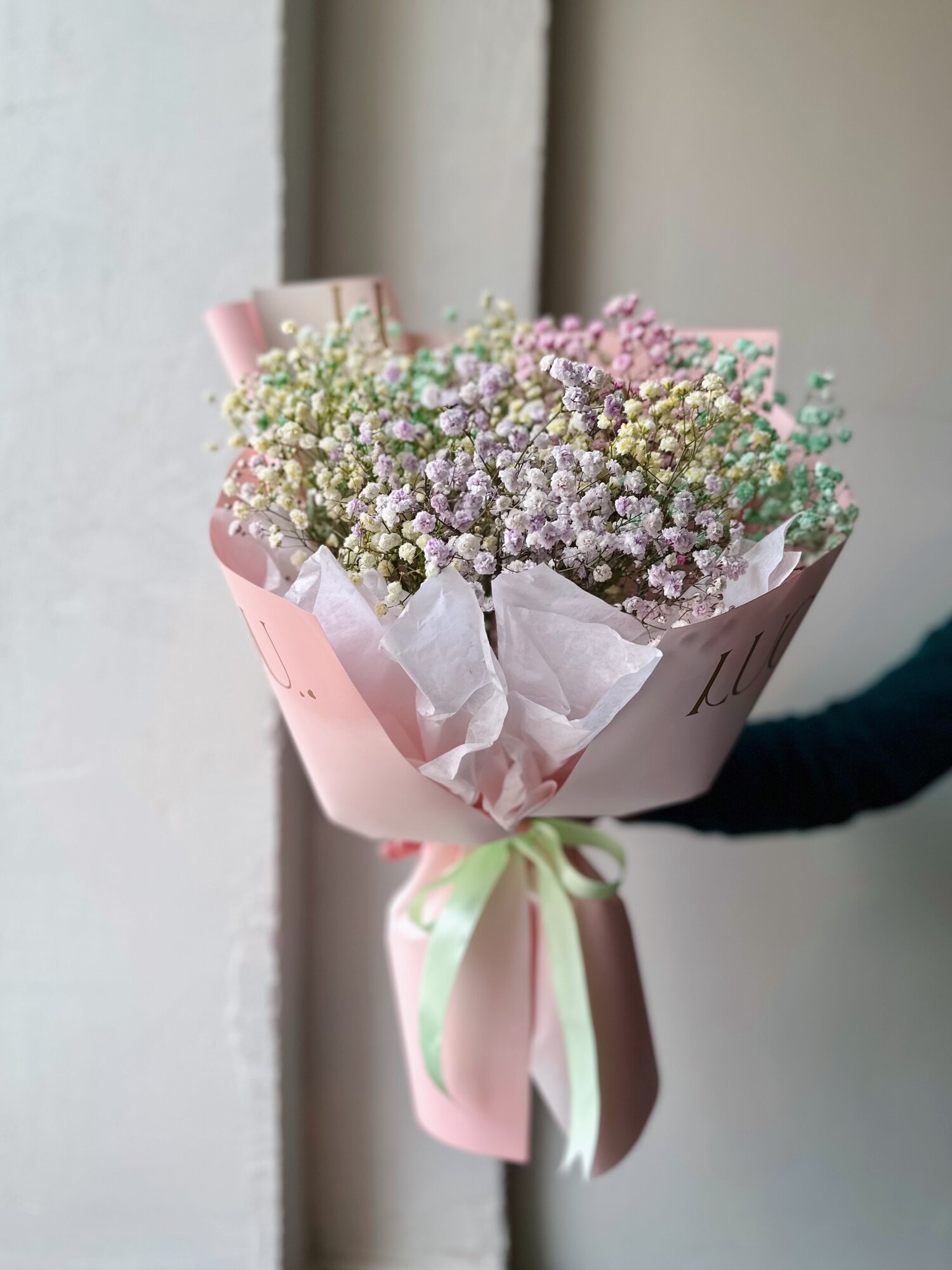 Букет разноцветный "Vetka" гипсофила монобукет S размер 5 цветов