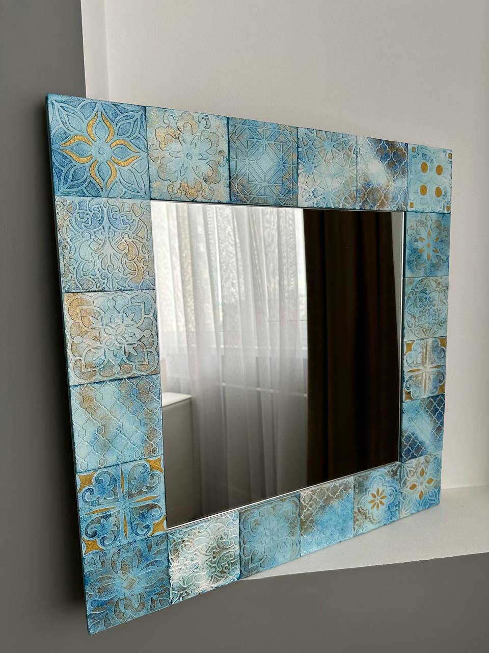 Интерьерное зеркало ручной работы 60*60см