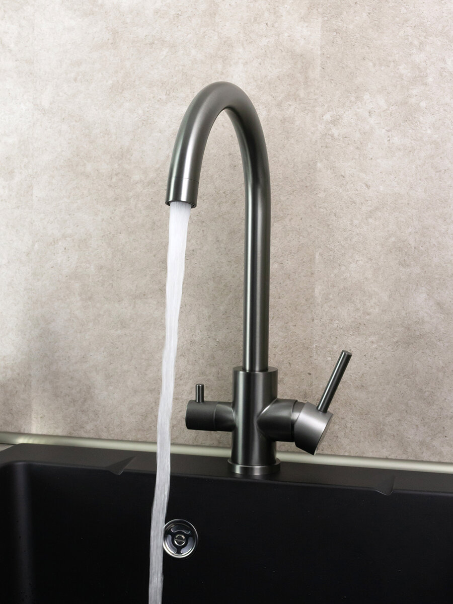 Смеситель для кухни с краном для питьевой воды — фото 1