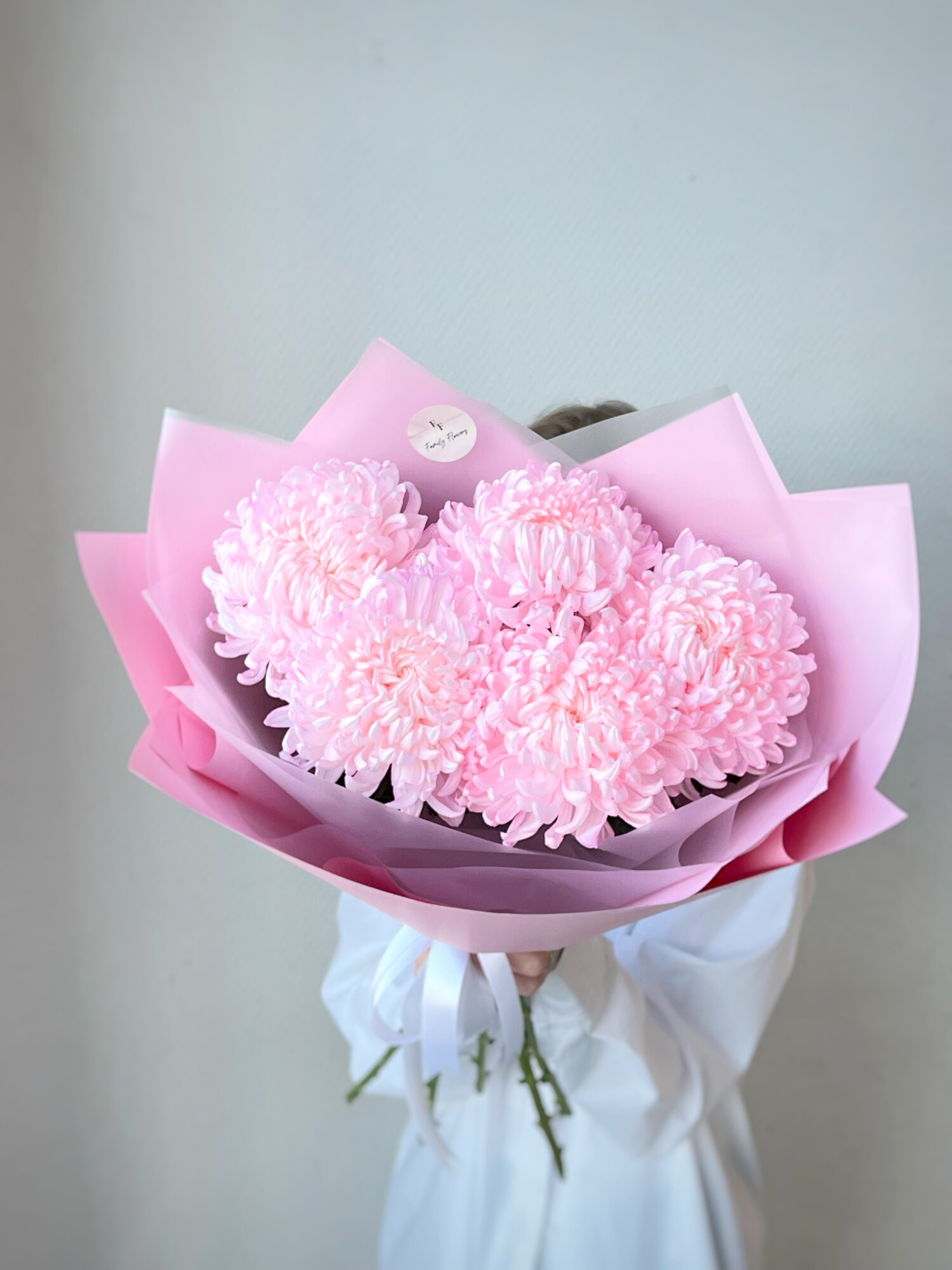 Букет розовых хризантем из 5 штук