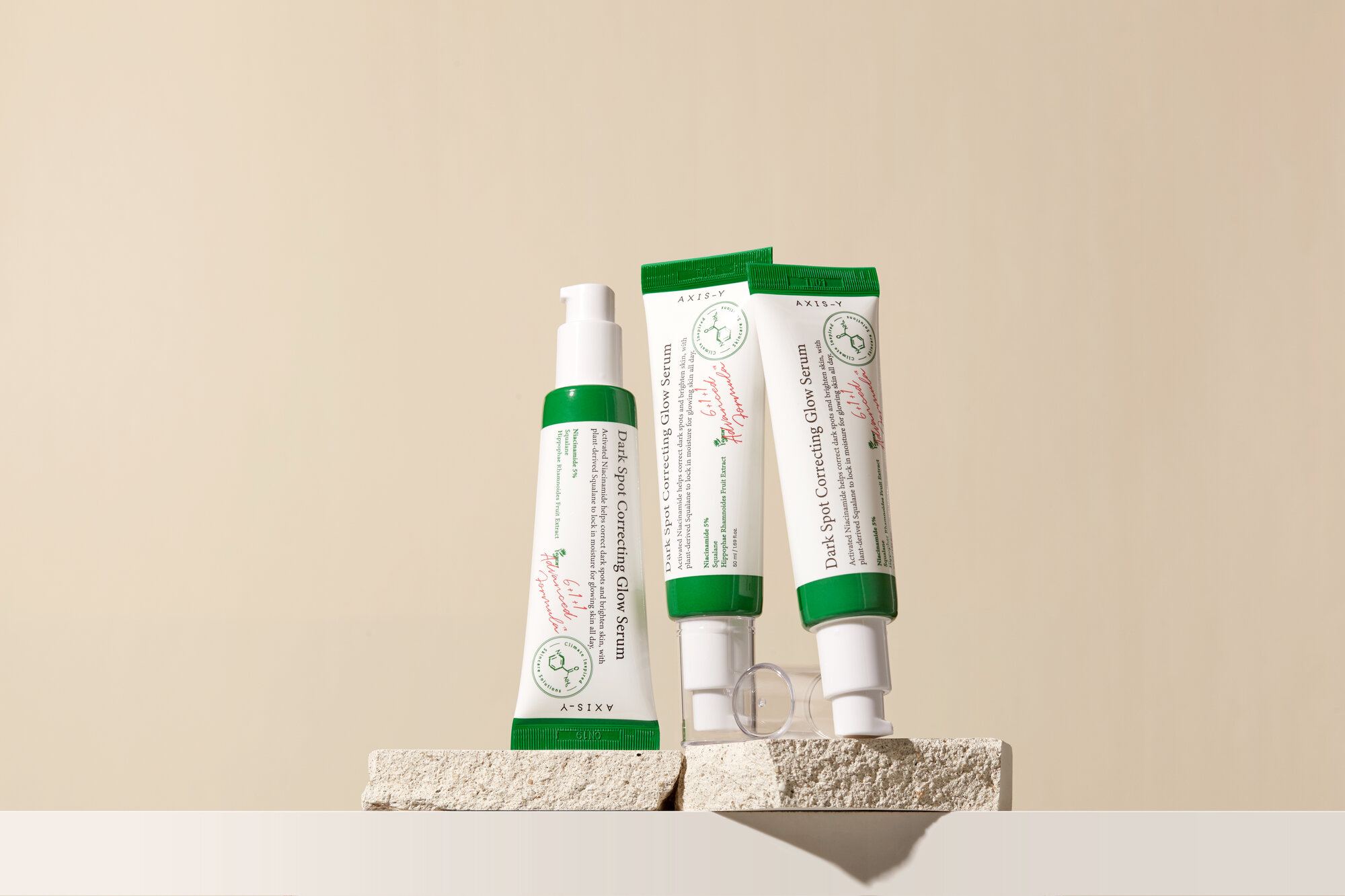 Осветляющая сыворотка от пигментных пятен с 5% ниацинамида AXIS-Y Dark Spot Correcting Glow Serum — фото 1