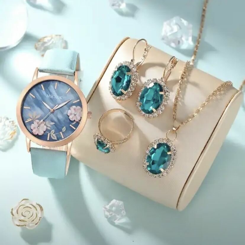 фото Набор позолоченных украшений с зелёными часами, серьги, кольцо, подвеска и браслет с изумрудным камнем