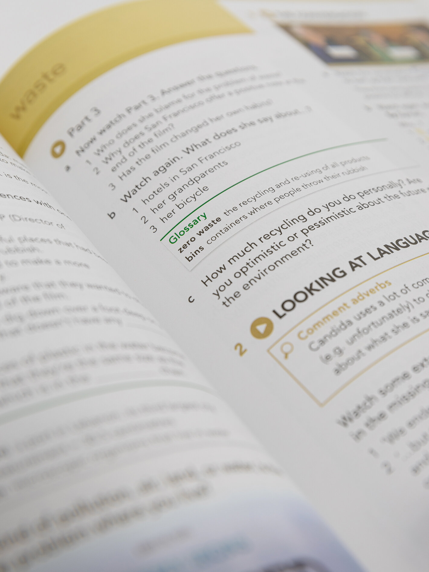 Комплект English File Upper-Intermediate 4-th edition: Student's Book and Workbook (учебник и рабочая тетрадь, 2 книги) + CD-диск. Без кода к онлайн-версии - фото №10