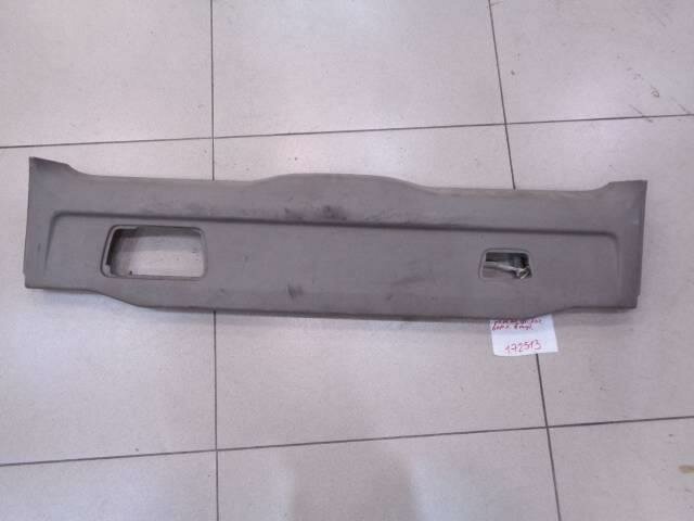 Обшивка двери багажника нижняя от Volvo XC90 2002-2014