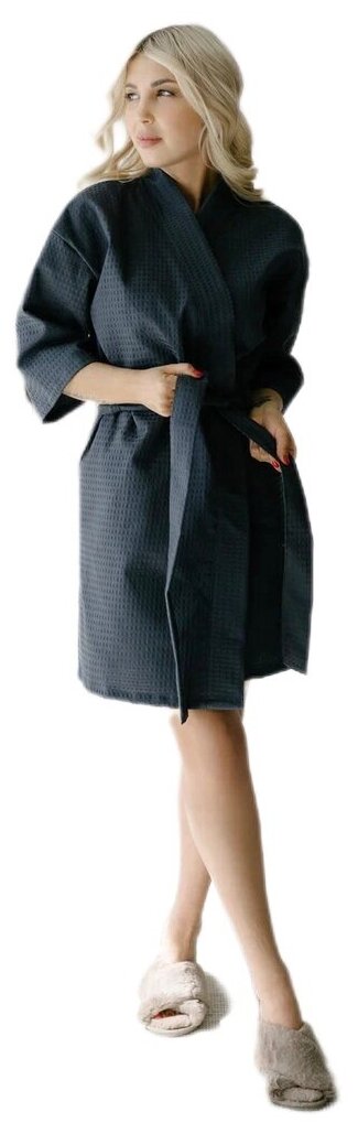 Халат Sweet Sleep укороченный, укороченный рукав, пояс, размер 42, черный - фотография № 1