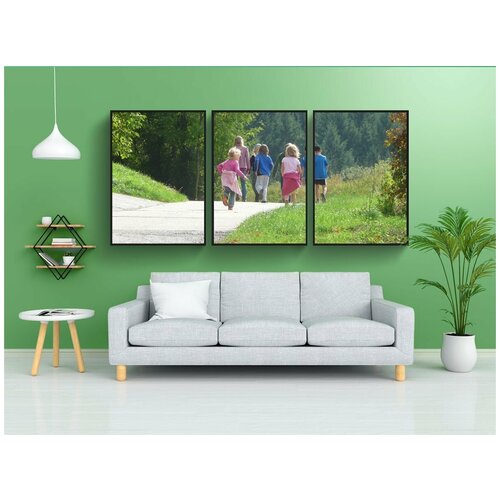 фото Набор модулных постеров для интерьера "семейный пикник, дети, экскурсия" 60x90 см. в тубусе, без рамки lotsprints