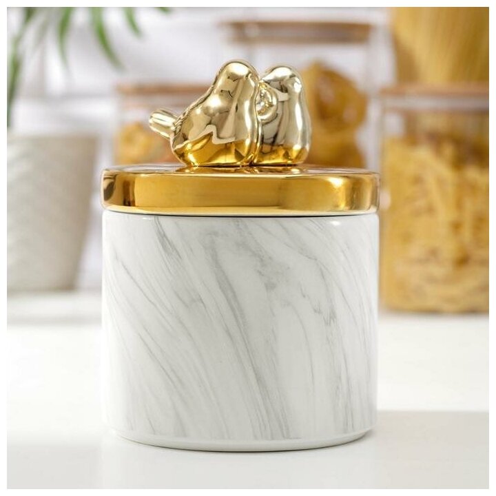 Банка для сыпучих продуктов «Золотое крыло», керамическая, 780 мл, 11,5×18 см, цвет белый мрамор