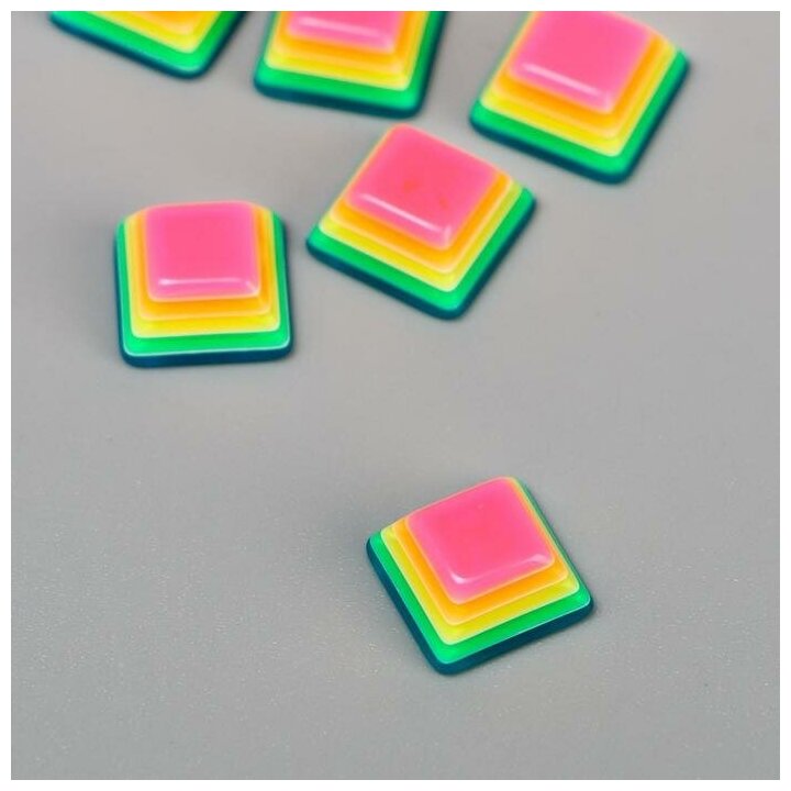 Декор для творчества пластик "Полосатые кубики" разноцветные набор 10 шт 1.1х1.1 см 5191022