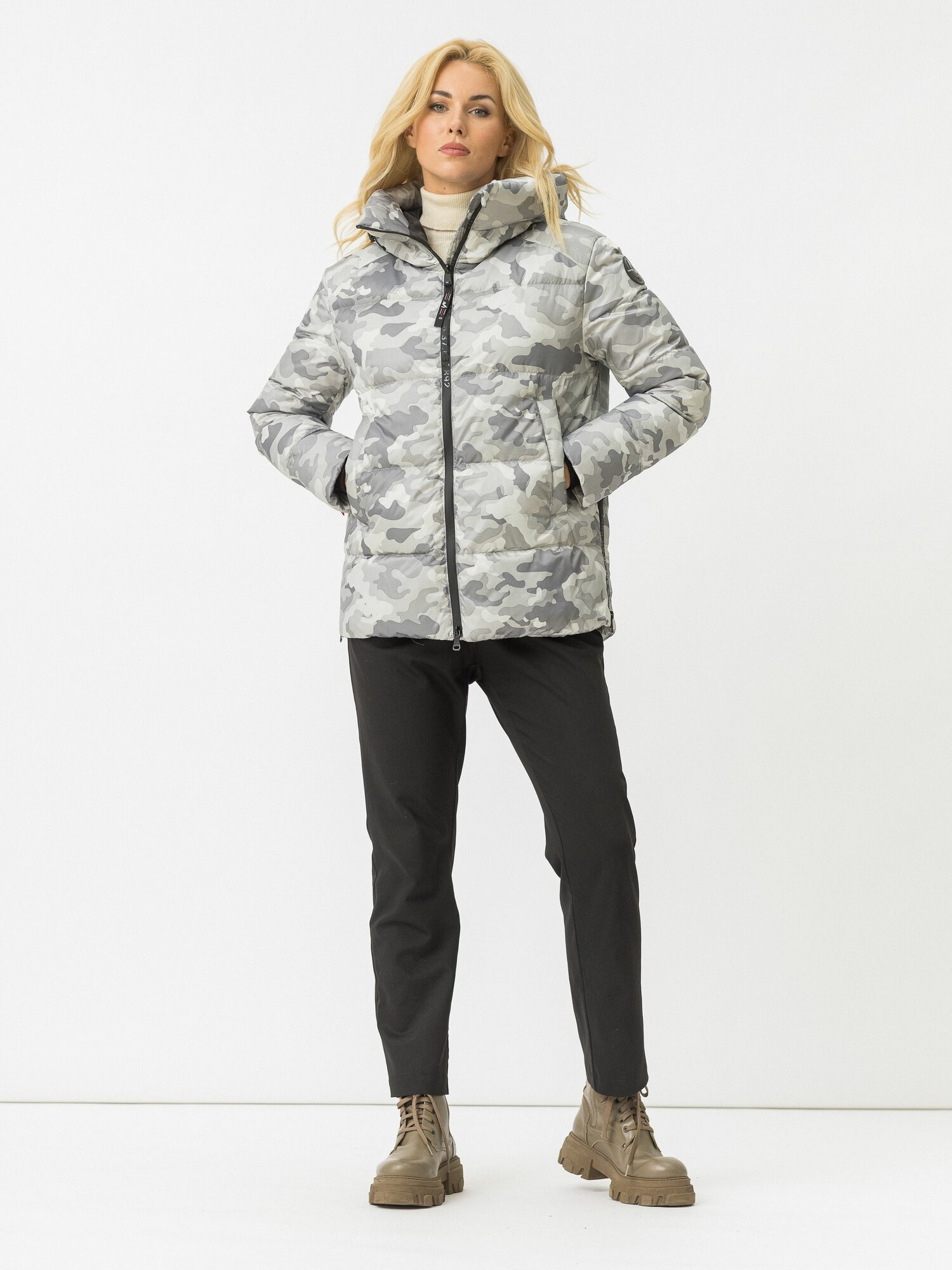 Куртка AVI Осень-зима 2022 размер 36 серый