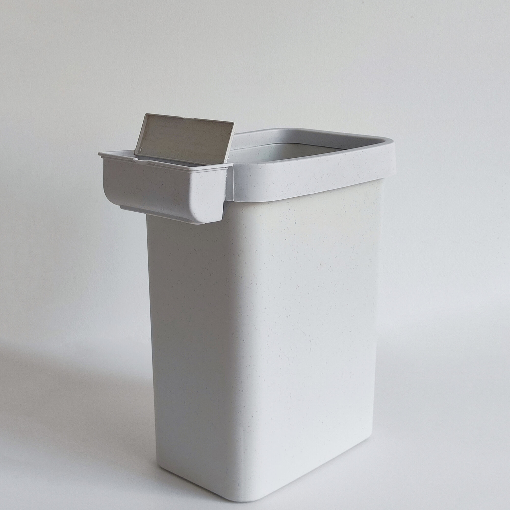 фото Ведро для мусора 26*15*35 мм без крышки с отсеком для мусорных мешков