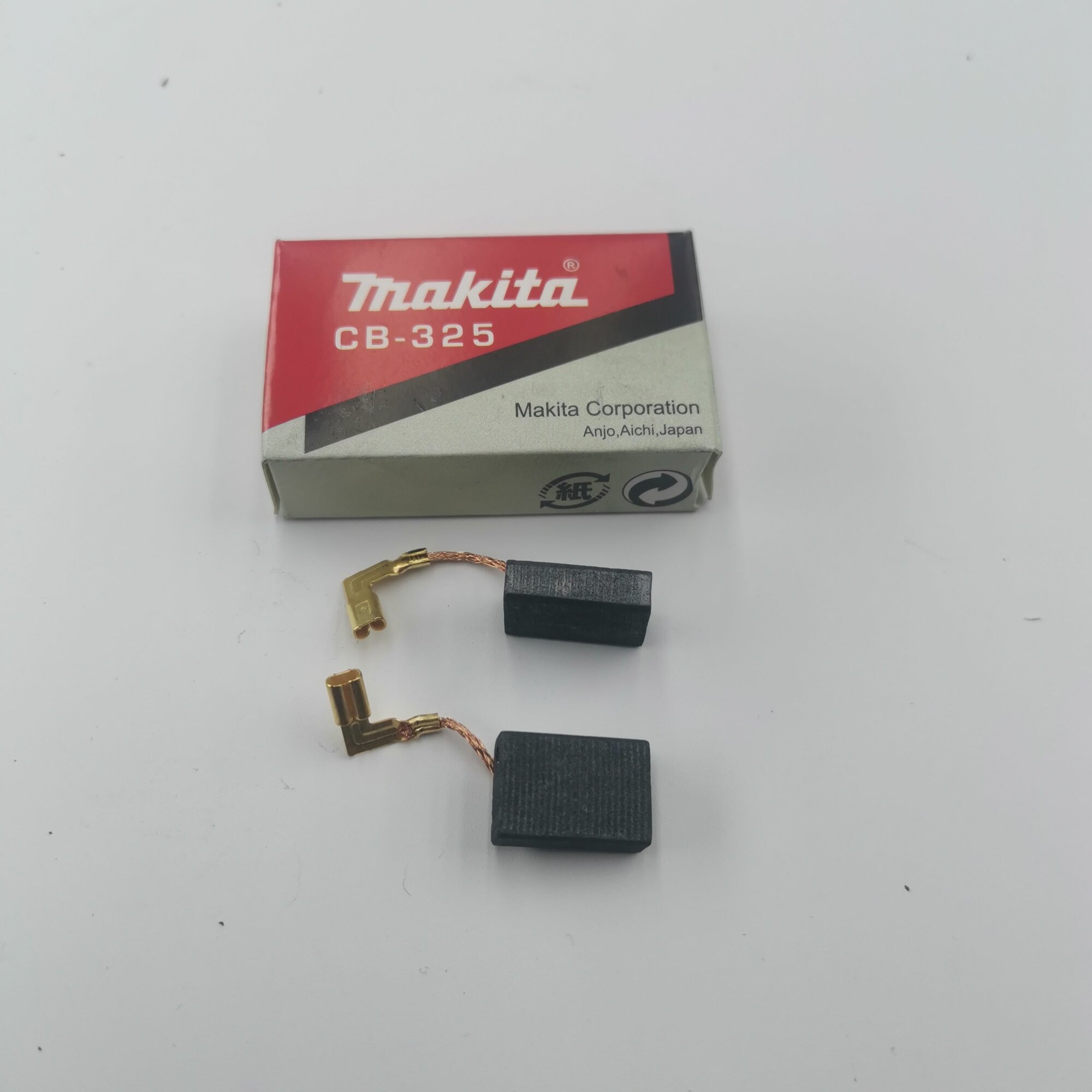 фото Щетки электроугольные для болгарки УШМ Макита Makita 9554, 9555, 9557, 9558