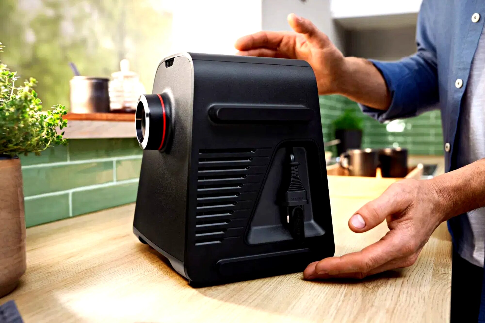 Мясорубка Bosch MFWS440B, мощность 1900 Вт, с насадками, пластик — фото 1