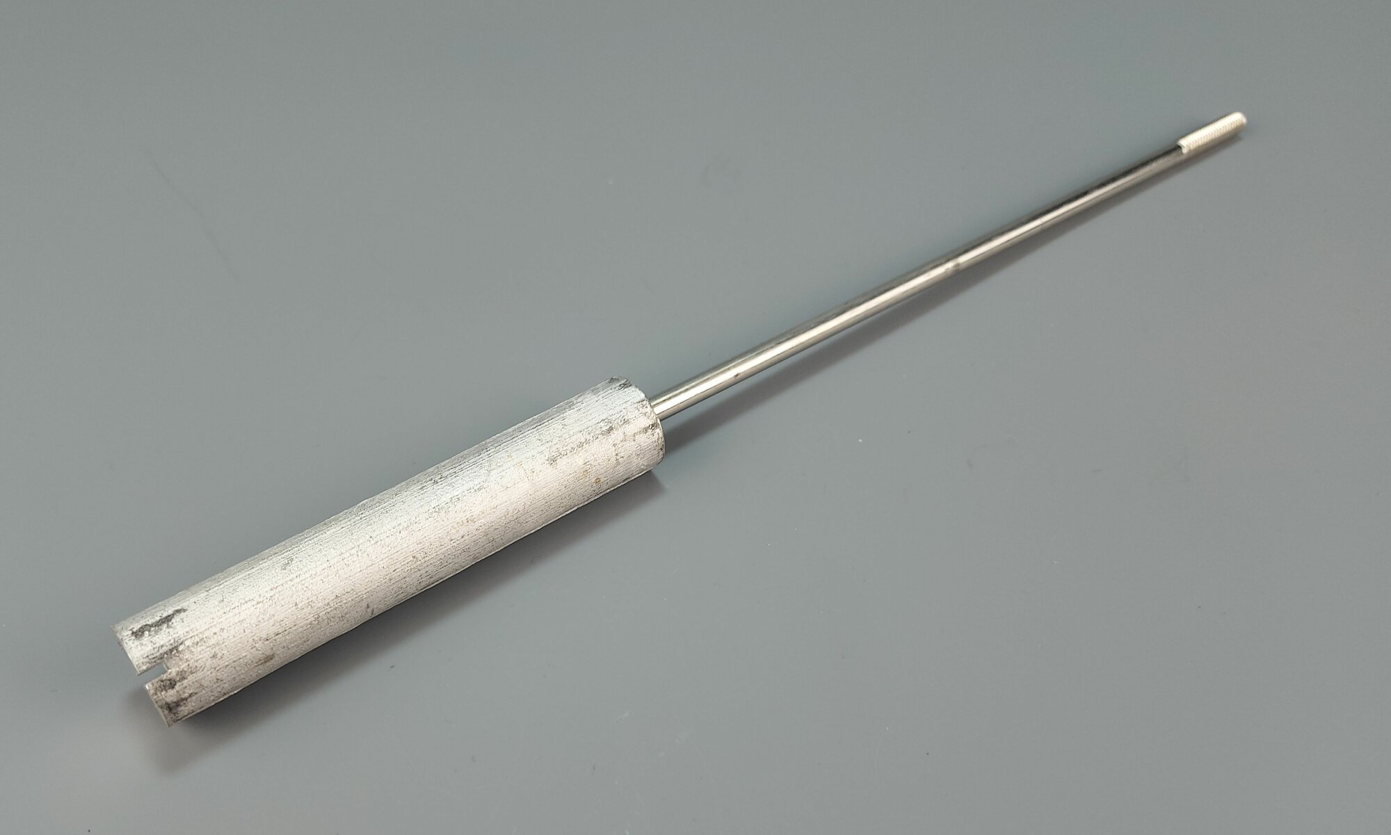 Анод для водонагревателя магниевый d18х100х180 M6